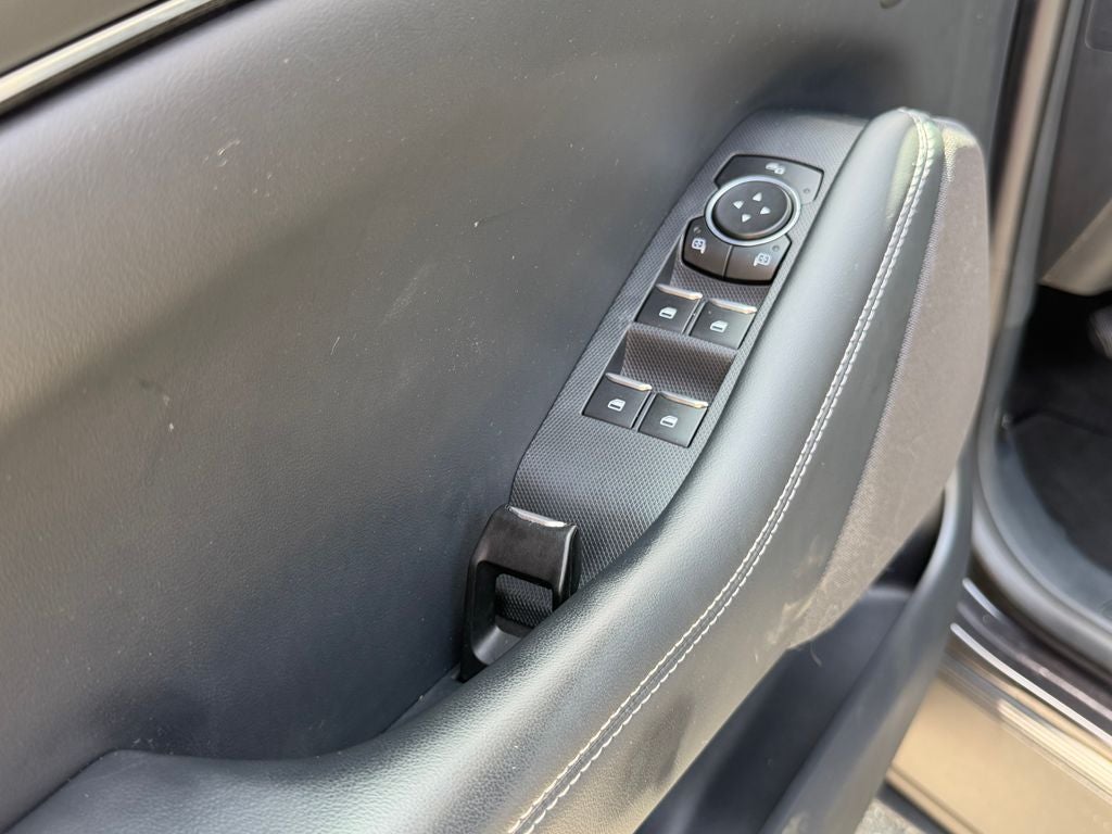 2022 Ford Mustang Mach-E Select