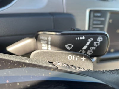 2017 Volkswagen Golf TSI SEL 4-Door