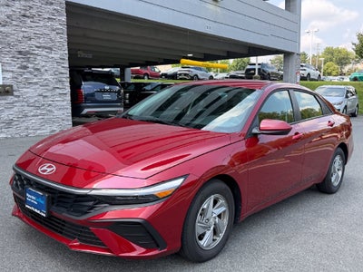 2025 Hyundai Elantra SE