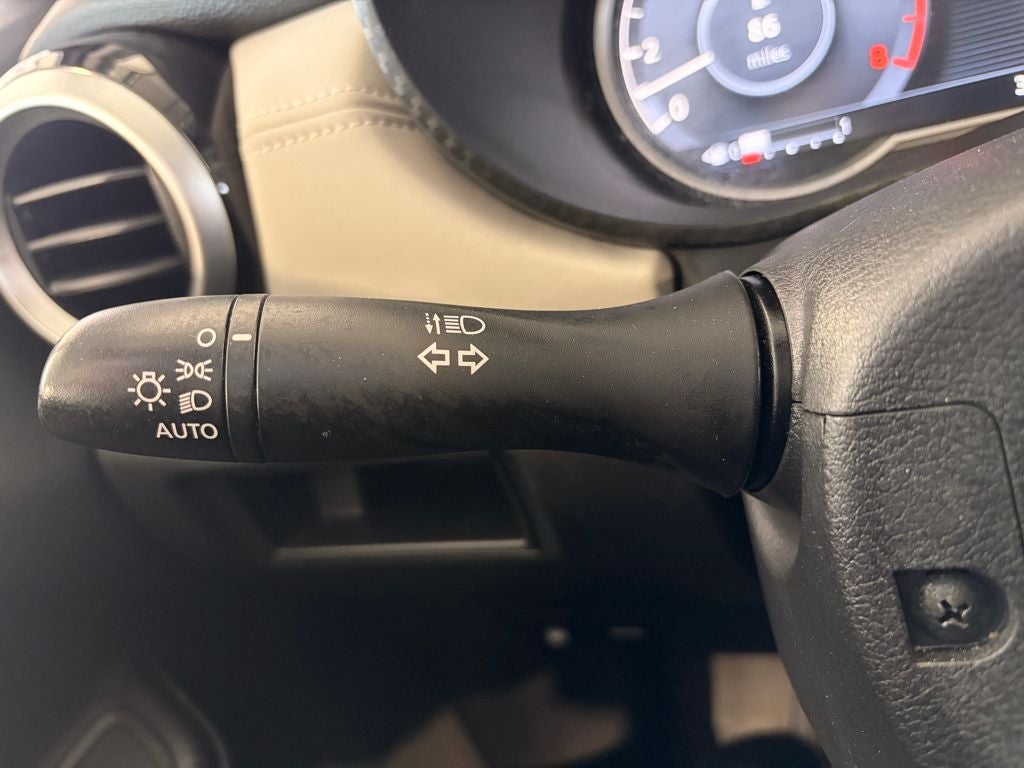 2020 Nissan Versa 1.6 SV