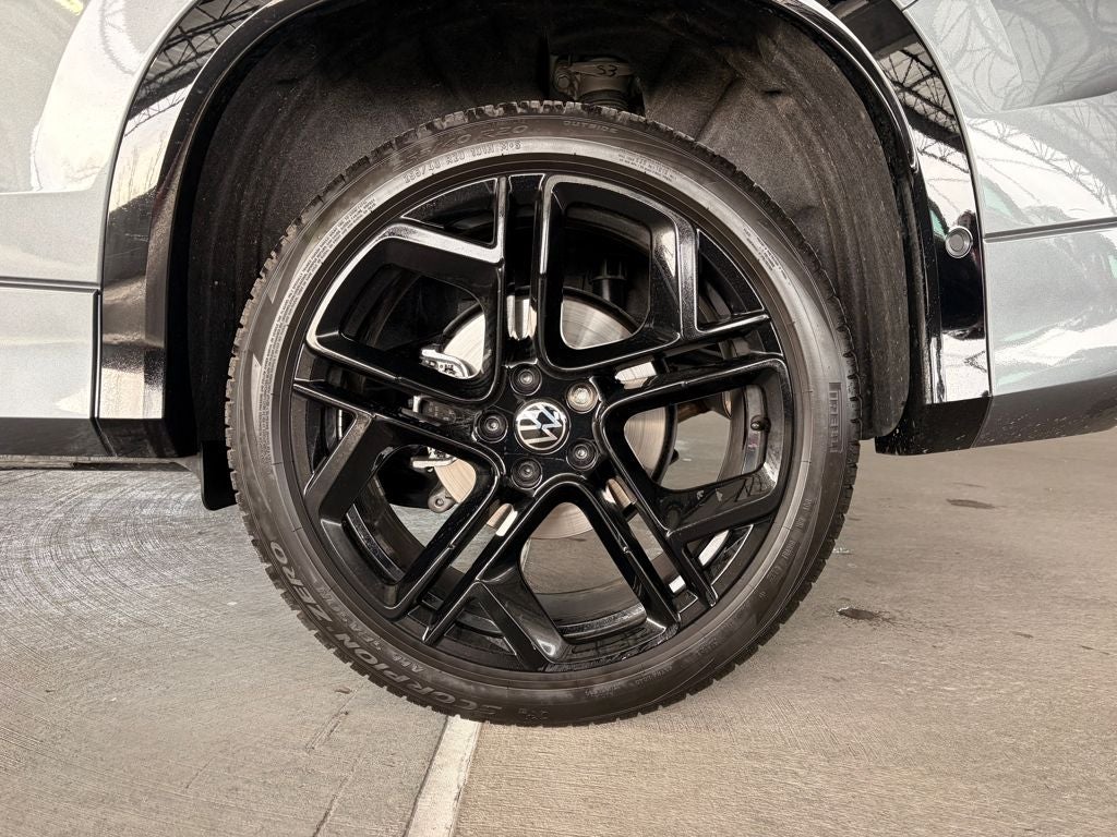2025 Volkswagen Tiguan 2.0T SE R-Line Black