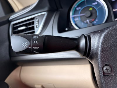 2016 Toyota Camry Hybrid XLE