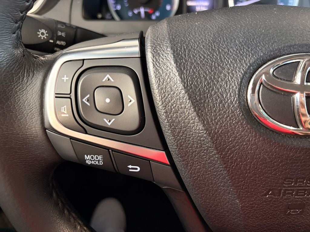 2017 Toyota CAMRY XLE