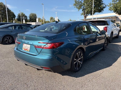 2025 Toyota Camry SE
