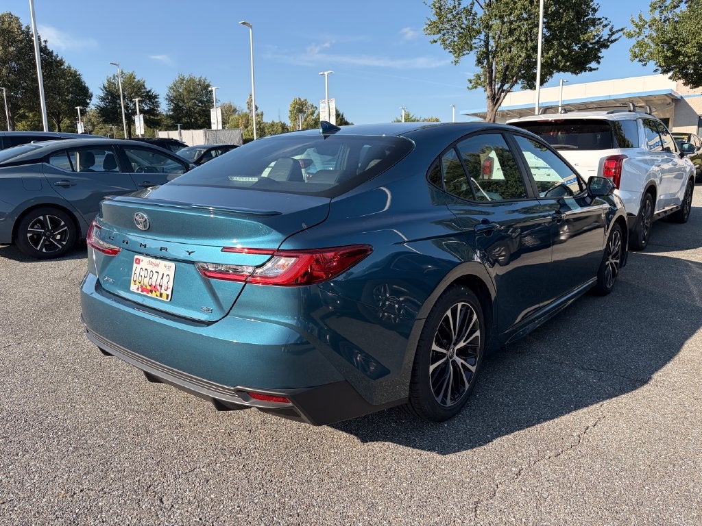 2025 Toyota Camry SE