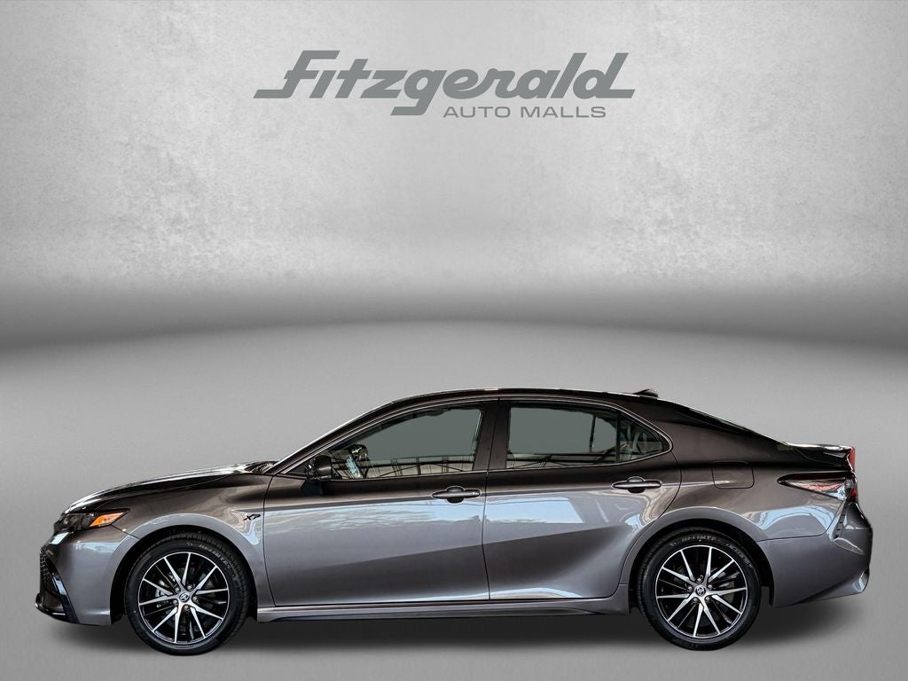 2024 Toyota CAMRY SE