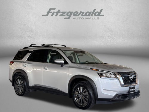 2024 Nissan Pathfinder SV