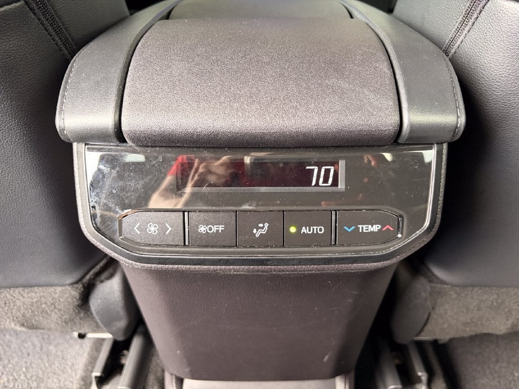 2025 Toyota Highlander Hybrid XLE