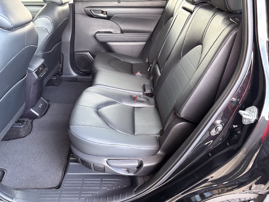 2025 Toyota Highlander XLE