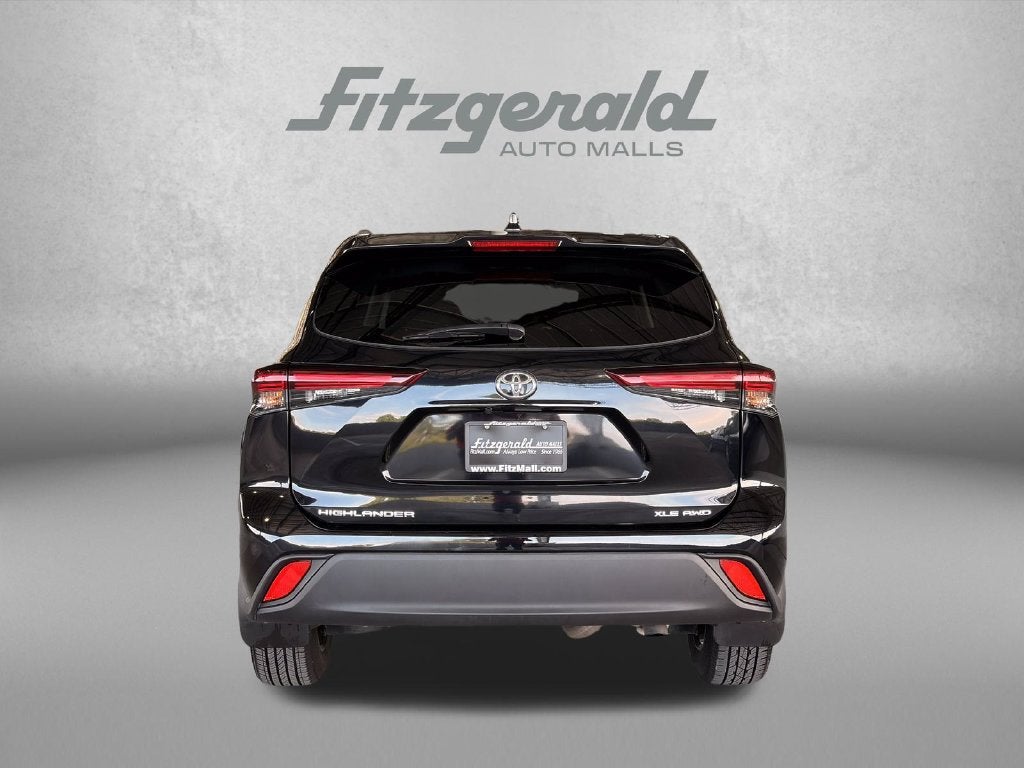 2025 Toyota Highlander XLE