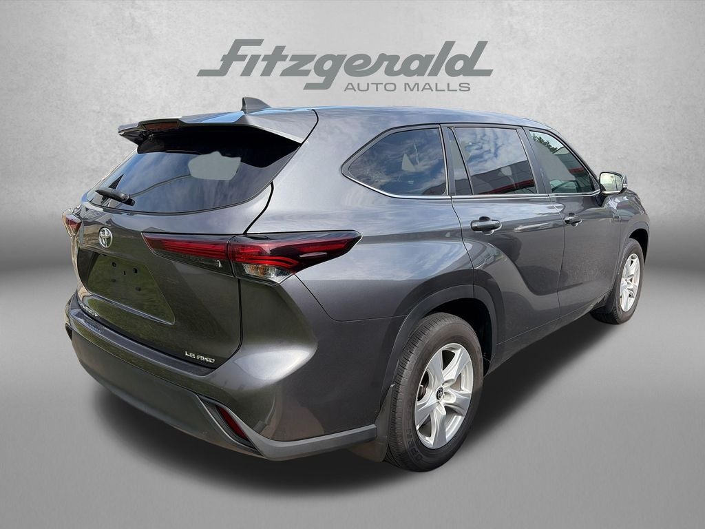 2025 Toyota Highlander LE