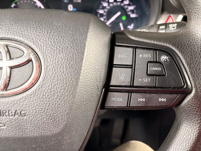 2024 Toyota Sienna LE 8 Passenger