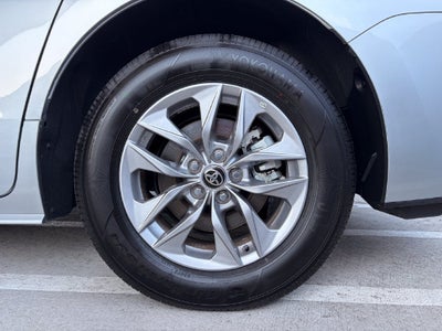 2025 Toyota Sienna LE 8 Passenger