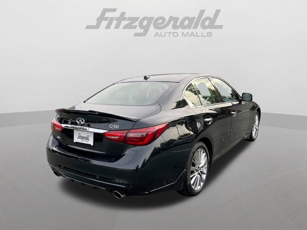 2022 INFINITI Q50 LUXE
