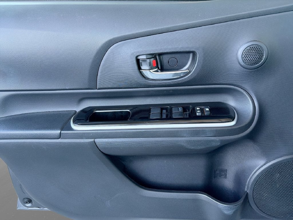 2015 Toyota PRIUS c Two