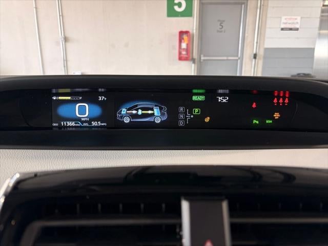 2022 Toyota PRIUS XLE AWD-e