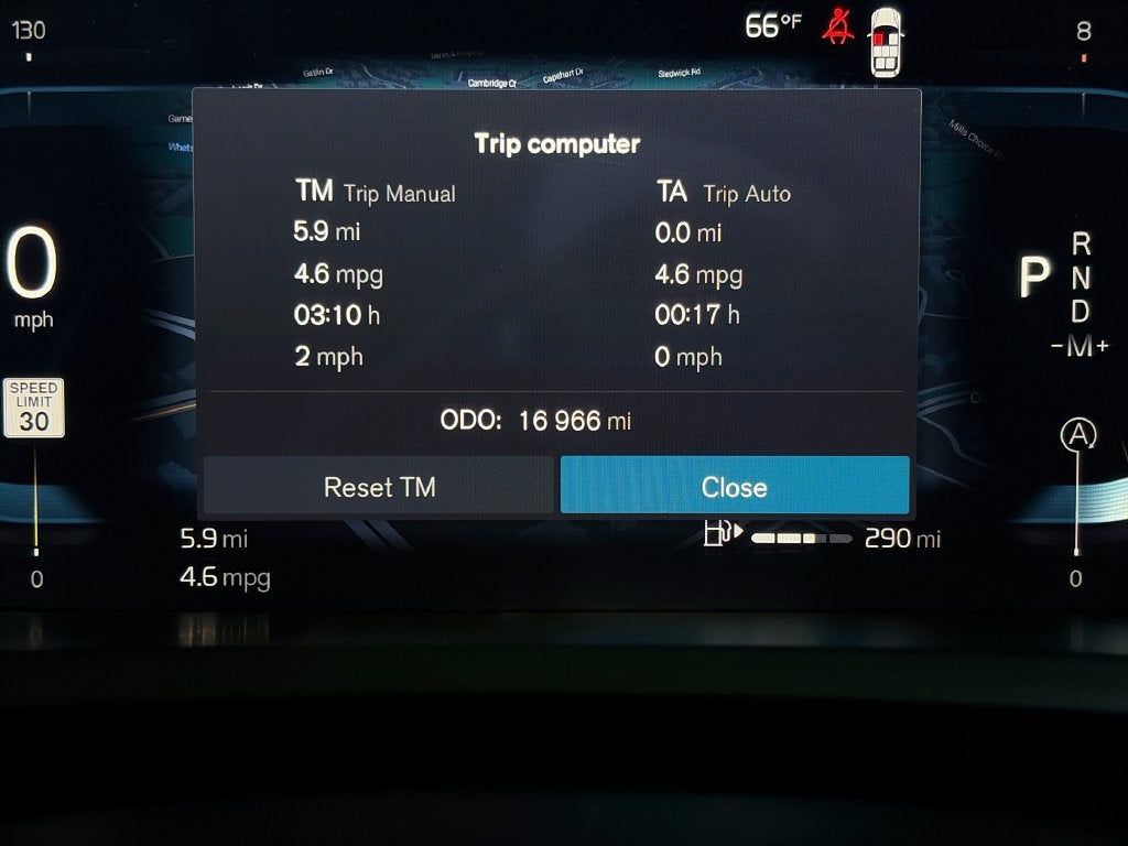 2025 Volvo XC90 B5 Core