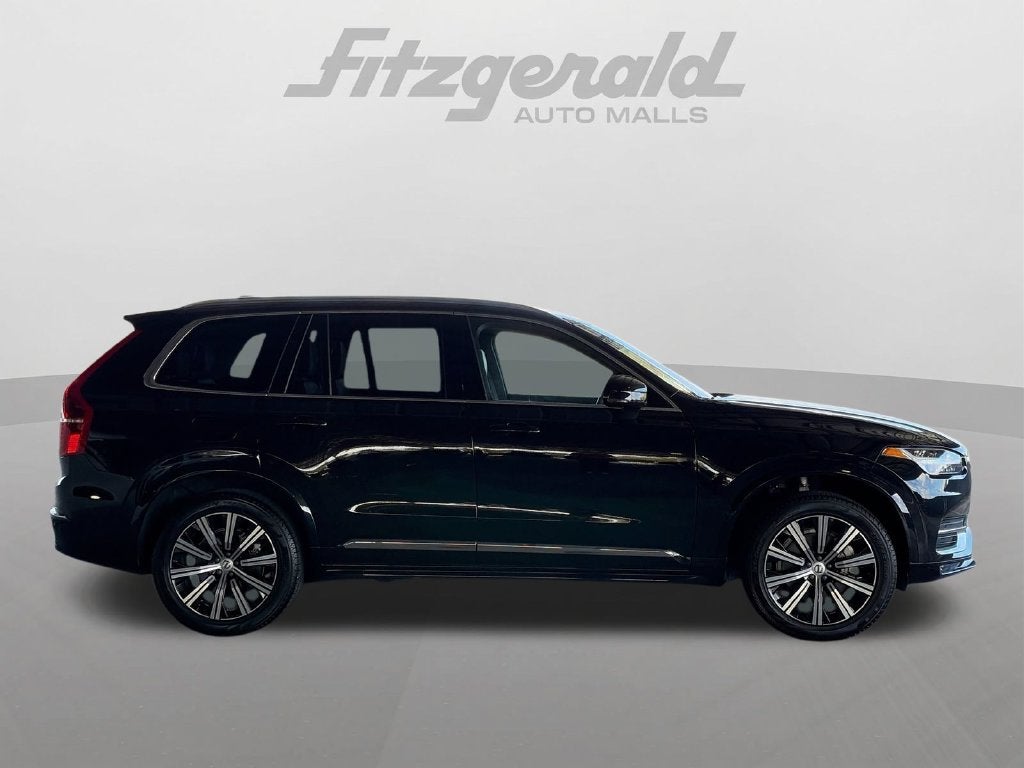 2025 Volvo XC90 B5 Core