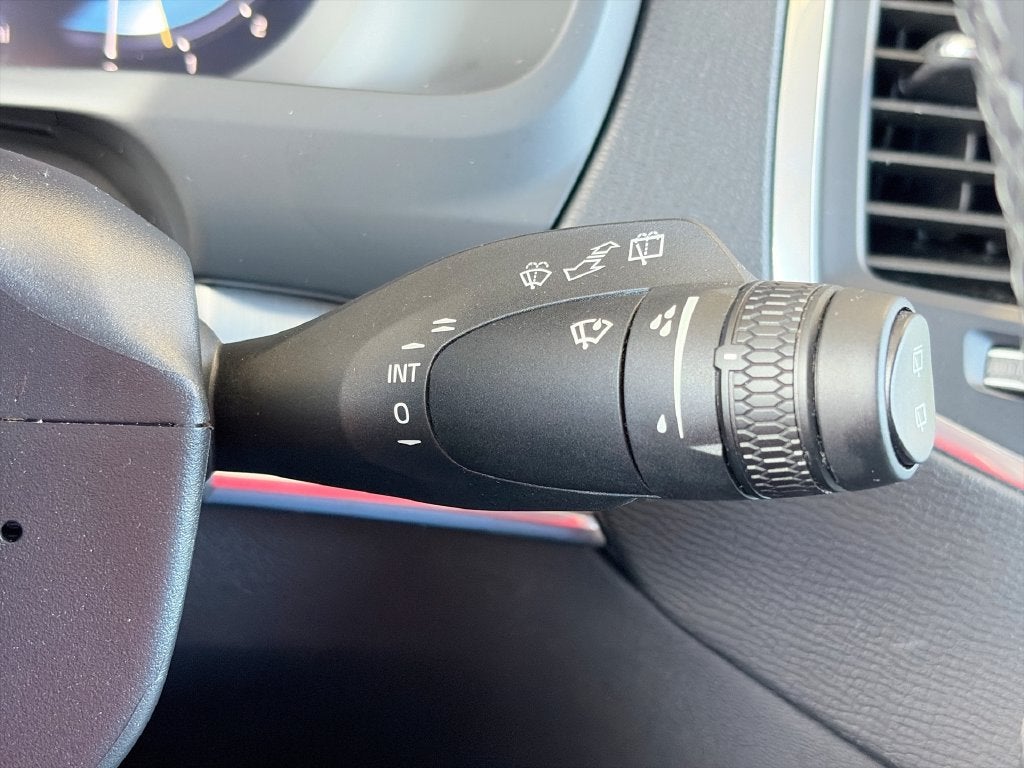 2025 Volvo XC90 B5 Core
