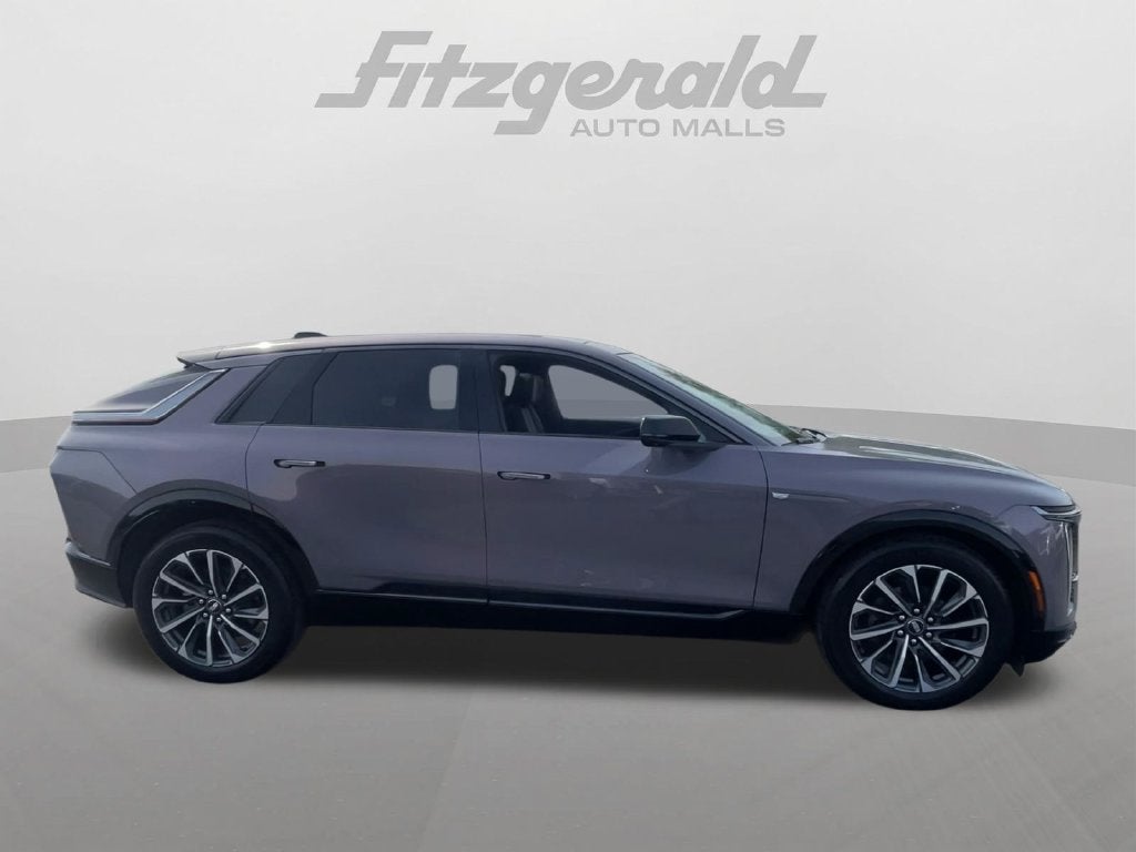 2024 Cadillac LYRIQ Sport