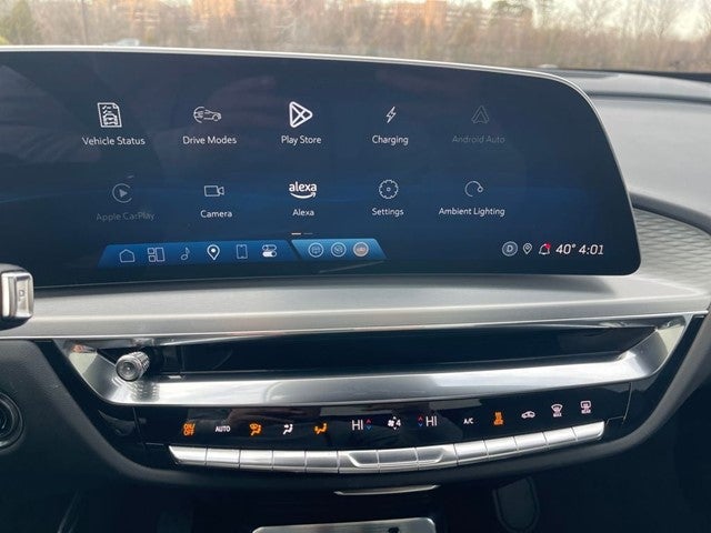 2025 Cadillac LYRIQ Sport