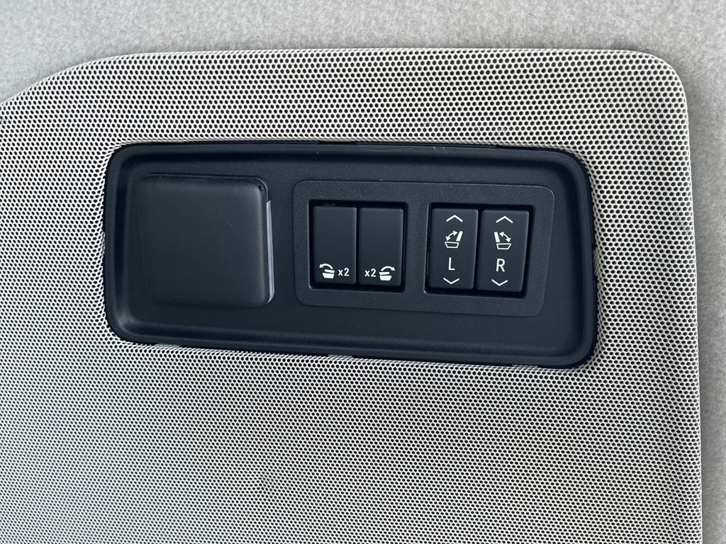 2021 Cadillac Escalade ESV Premium Luxury Platinum