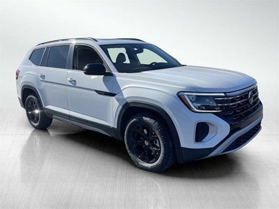 2025 Volkswagen Atlas 2.0T Peak Edition
