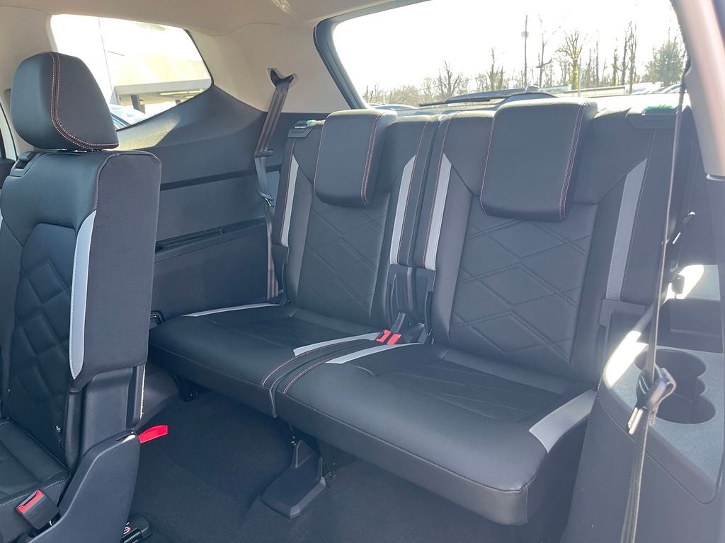 2025 Volkswagen Atlas 2.0T Peak Edition