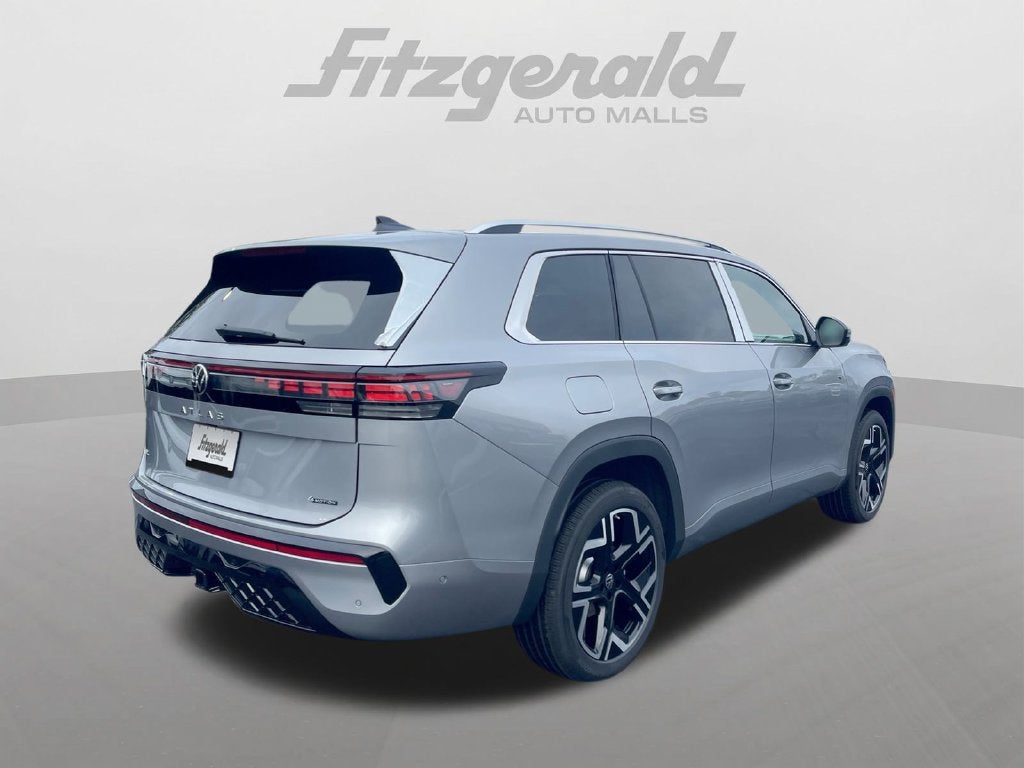 2027 Volkswagen Atlas SEL Premium R-Line