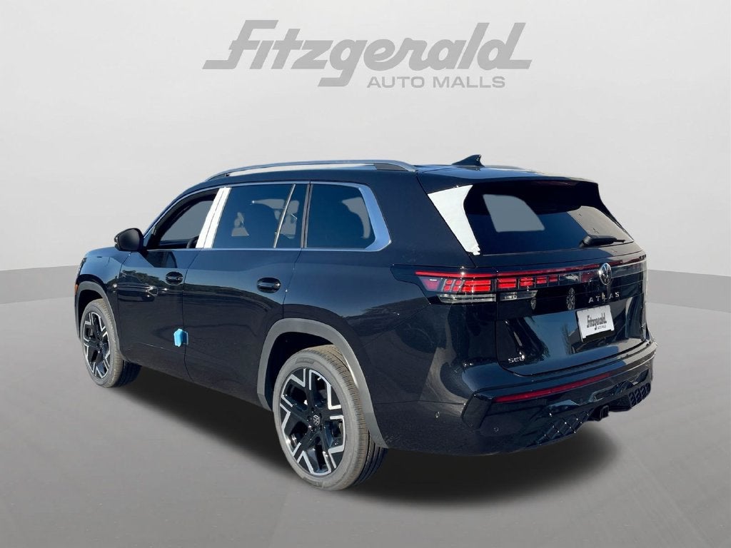 2027 Volkswagen Atlas SEL Premium R-Line