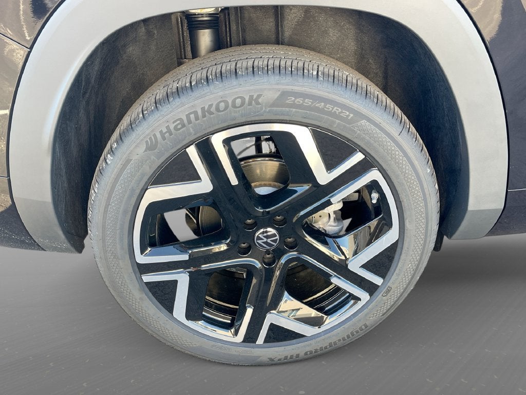 2027 Volkswagen Atlas SEL Premium R-Line