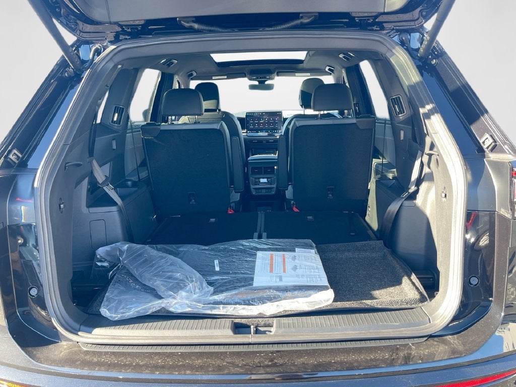 2027 Volkswagen Atlas SEL Premium R-Line
