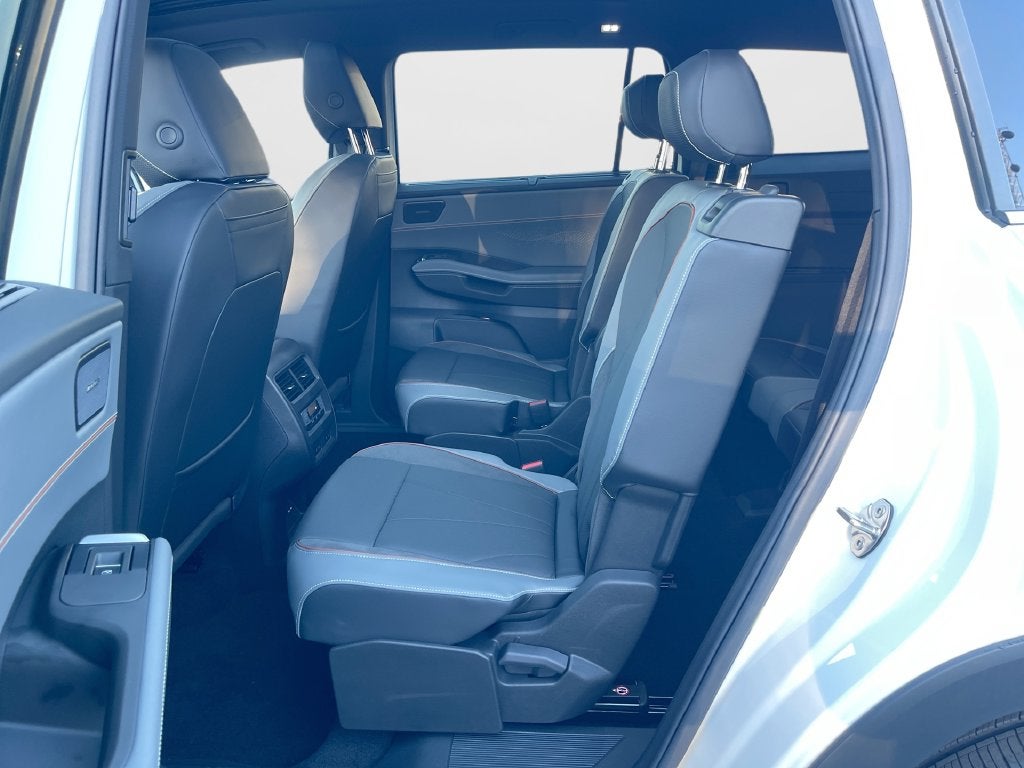 2027 Volkswagen Atlas SEL Premium R-Line