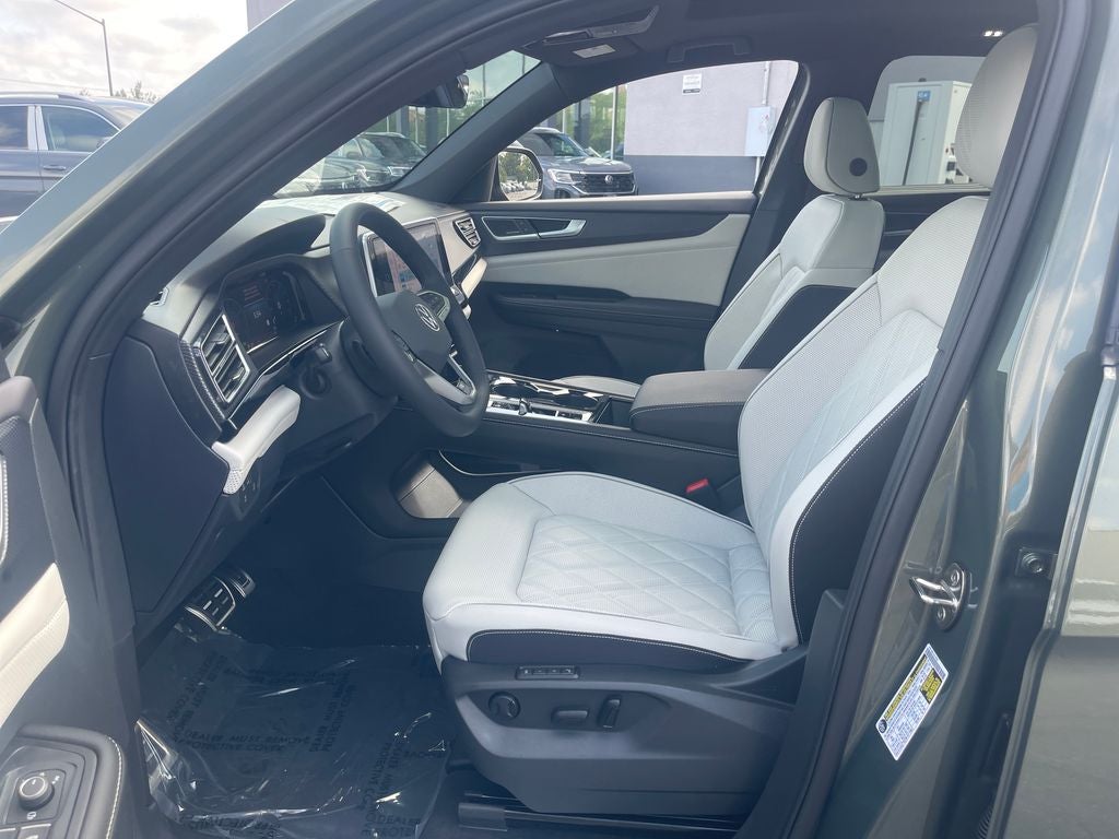 2026 Volkswagen Atlas Cross Sport 2.0T SEL Premium R-Line