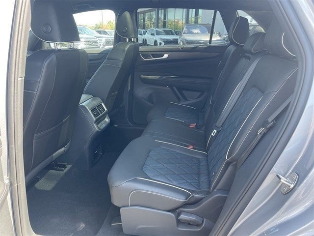 2025 Volkswagen Atlas Cross Sport 2.0T SEL Premium R-Line