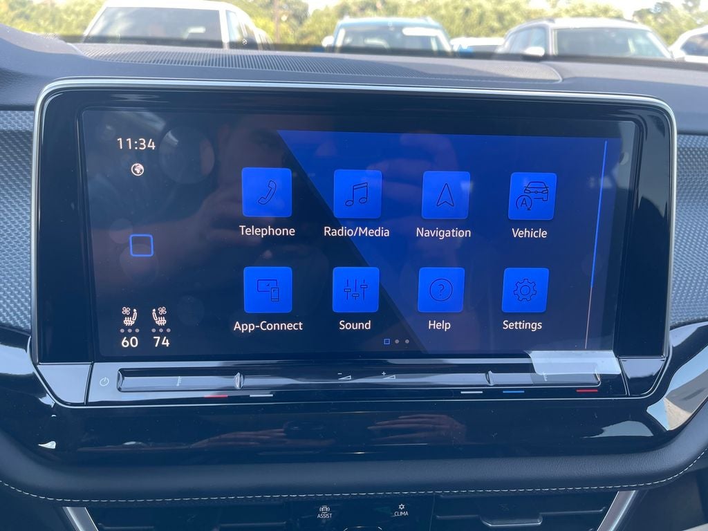 2025 Volkswagen Atlas Cross Sport 2.0T SEL Premium R-Line