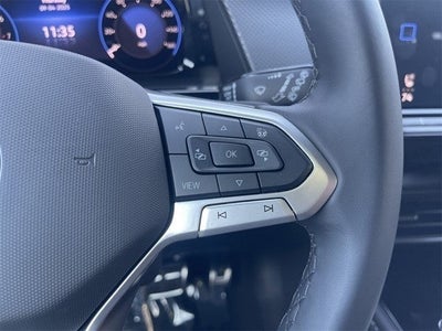 2025 Volkswagen Atlas Cross Sport 2.0T SEL Premium R-Line