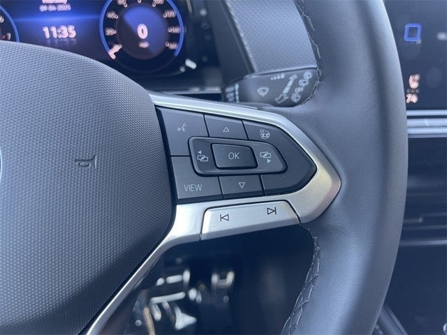 2025 Volkswagen Atlas Cross Sport 2.0T SEL Premium R-Line