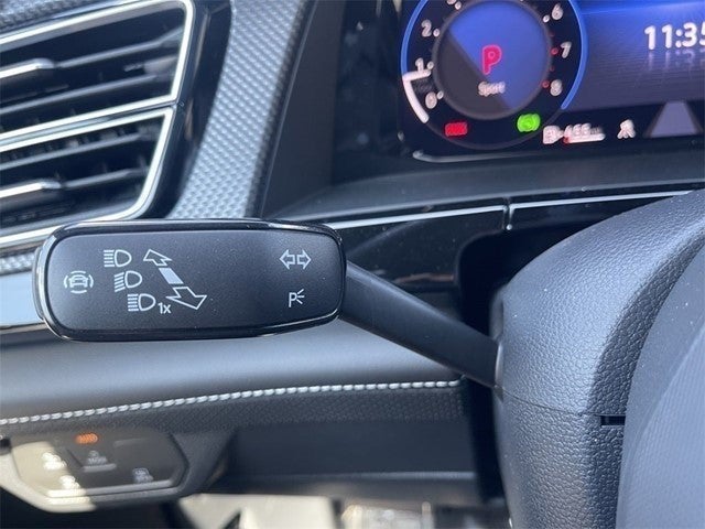 2025 Volkswagen Atlas Cross Sport 2.0T SEL Premium R-Line