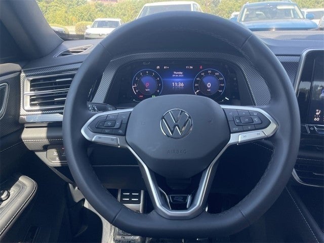 2025 Volkswagen Atlas Cross Sport 2.0T SEL Premium R-Line