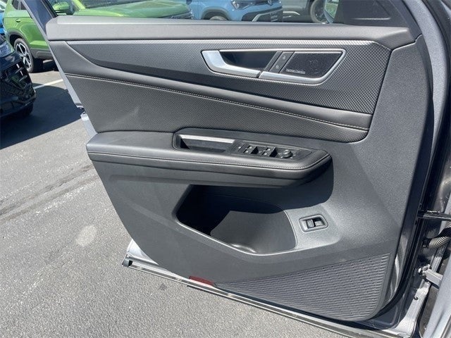 2025 Volkswagen Atlas Cross Sport 2.0T SEL Premium R-Line