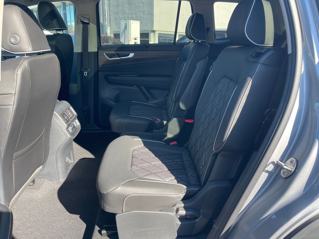 2026 Volkswagen Atlas 2.0T SEL Premium R-Line 4MOTION