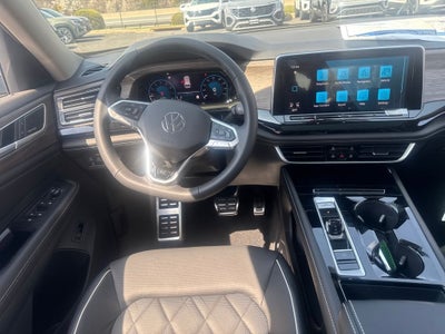 2026 Volkswagen Atlas 2.0T SEL Premium R-Line