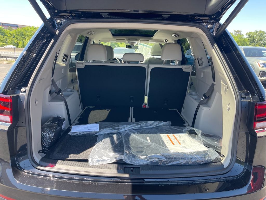 2026 Volkswagen Atlas 2.0T SEL Premium R-Line