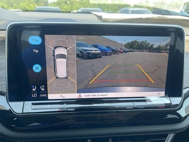 2025 Volkswagen Atlas 2.0T SEL Premium R-Line