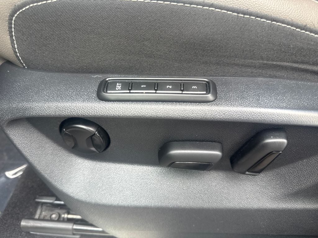 2021 Volkswagen Atlas 3.6L V6 SEL Premium R-Line