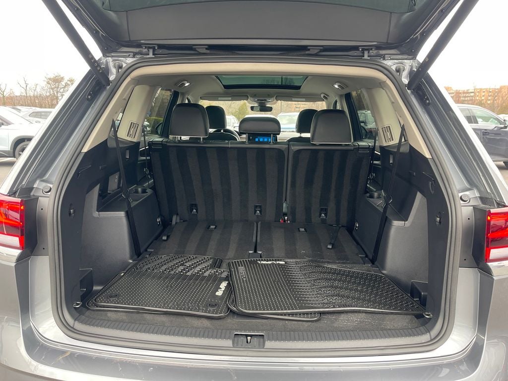 2025 Volkswagen Atlas 2.0T SEL Premium R-Line