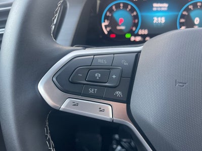 2025 Volkswagen Atlas Cross Sport 2.0T SE w/ Technology