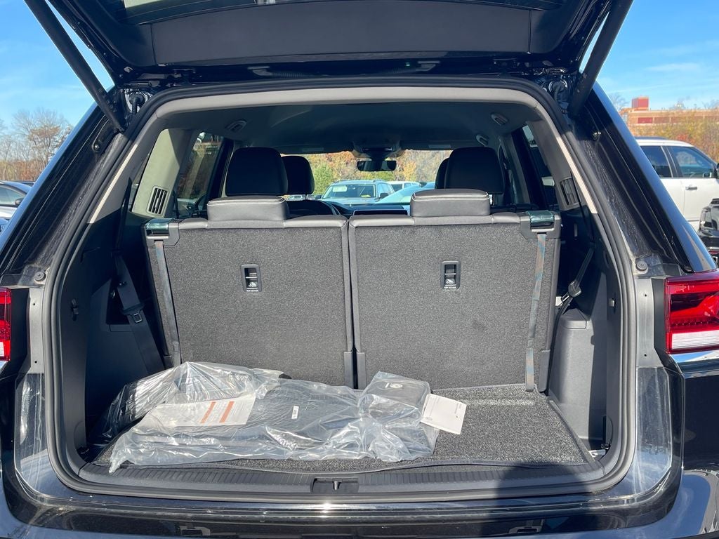 2026 Volkswagen Atlas 2.0T SE w/ Technology