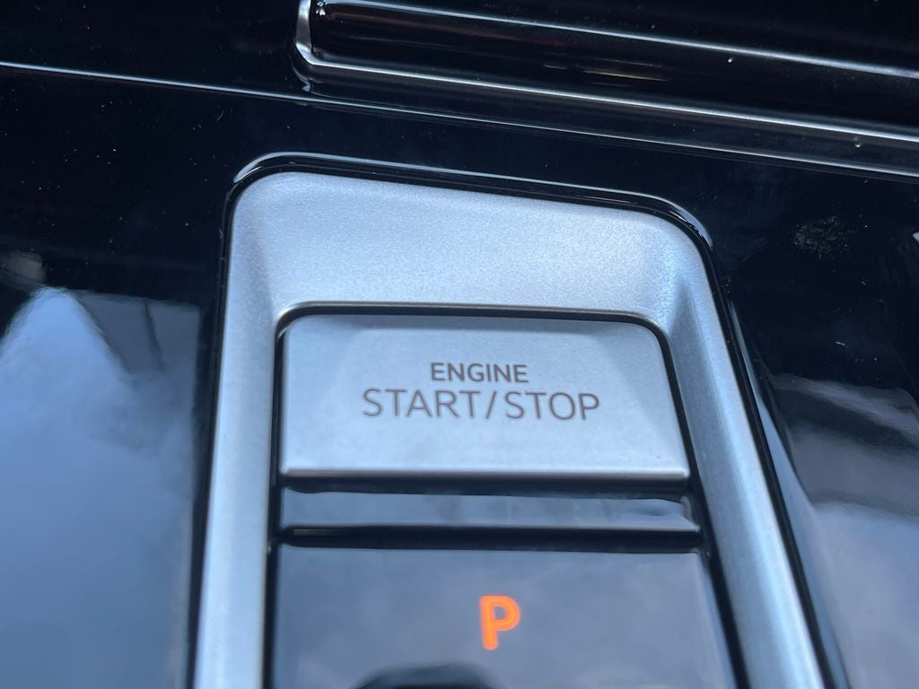 2026 Volkswagen Atlas 2.0T SE w/ Technology